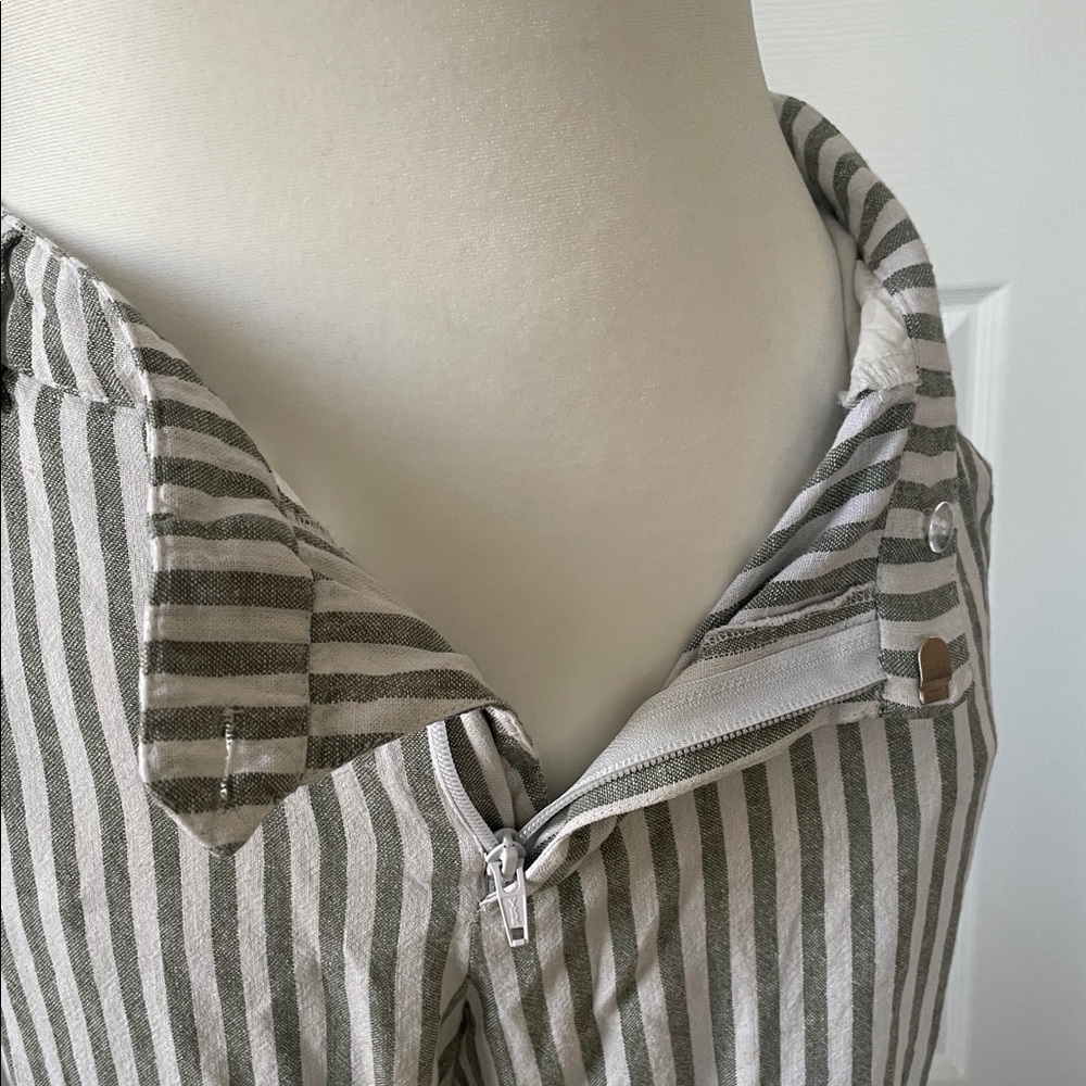 Striped Green and White Wide-Leg Pants 6P - Picture 4 of 5